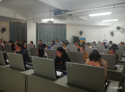 普洱市2019年导游资格考试顺利开考