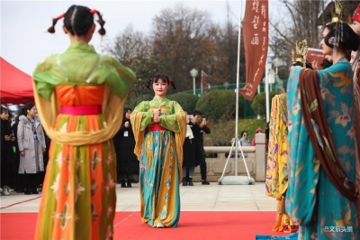 不必远赴千里 在昆明世博园就能欣赏敦煌壁画艺术精品