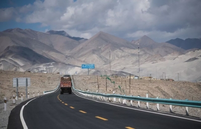 3年无暴恐，今年旅游人次超2亿！这样的新疆，了解一下