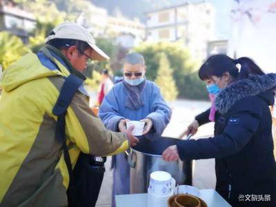 农历“腊八”到鸡足山喝一碗“福寿粥”