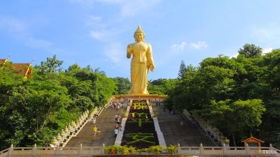西双版纳勐泐文化旅游区举行宗教活动场所捐赠仪式  