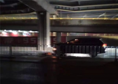 凌晨 奥迪南二环撞死骑车小伙 司机跑了！几小时后一男子跑来：我是肇事司机