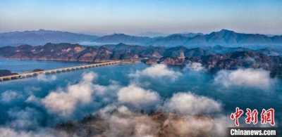 醉美！航拍江西武宁县平流雾美景 犹如仙境