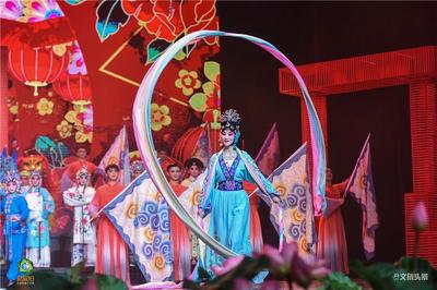 赏名剧名段 感受滇腔滇韵 
2020年云南省新年戏曲晚会在昆明举行