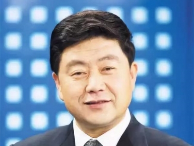  细节曝光！昆明厅官与多人发生性关系 贪了2000万 他上面还有“保护伞”