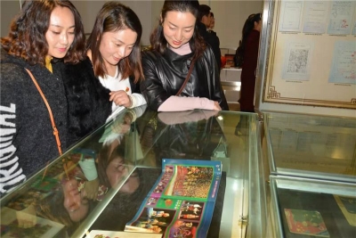 楚雄市文化和旅游局在主题教育中开展参观楚雄市档案馆活动