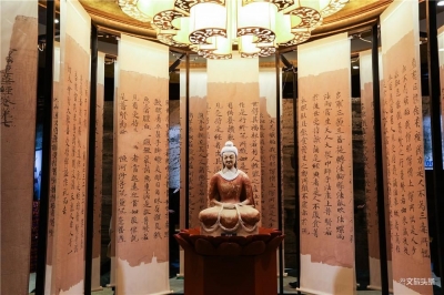 不必远赴千里 在昆明世博园就能欣赏敦煌壁画艺术精品