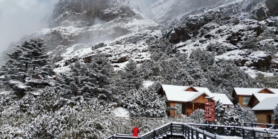 昆明轿子山雪后初霁   美不胜收【组图】