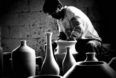 “华宁印象”艺术展暨宁州窑-华宁陶精品展2020年1月1日在省图开展