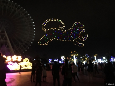 2019星光节古滇启幕 大型无人机集群表演燃爆现场