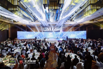 杨丽萍荣获“云南精神奖”  2019昆明模范生活年度盛典再燃春城