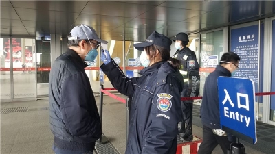 昆明机场：受疫情影响 今起旅客需提前4小时到机场检查