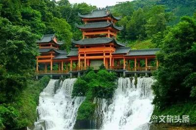 碧水、古榕、奇峰、异石……大自然的瑰宝全藏在神奇凤凰谷