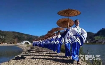 【红河贺新春·弥勒篇】红酒飘香，醉美温泉，彝族歌舞，福地弥勒邀你共度美好中国年