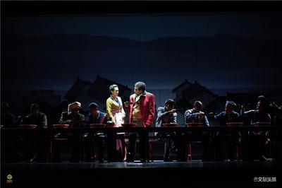 话剧《白鹭归来》在云南省大剧院上映