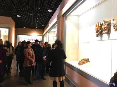 西南民族面具艺术巡展大理 150余件面具续写千年傩魂