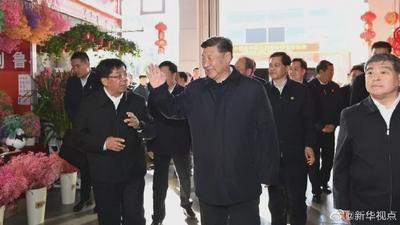 总书记在昆明，向全国人民拜年啦！