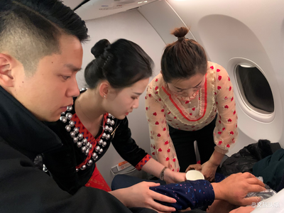 瑞丽航空：春运旅客三次失去意识  航班紧急备降救人