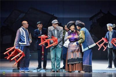 话剧《白鹭归来》在云南省大剧院上映