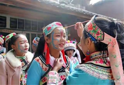 【自在大理过大年】 “上刀山”“下火海”  祥云春节这样玩