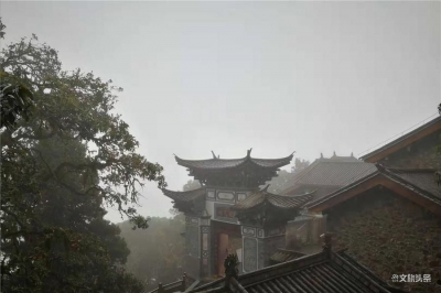 鸡足山下大雪，祈福赏景正当时