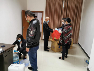 送口罩送酒精 西双版纳州文旅局携手企业共克时艰
