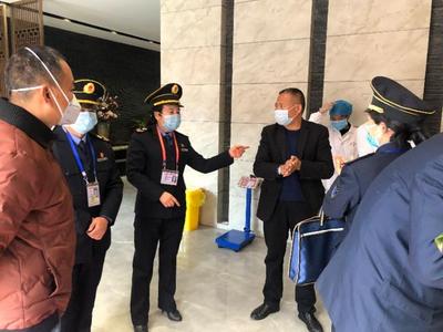 立春后，随着天气转暖的还有滞留保山游客的心情！