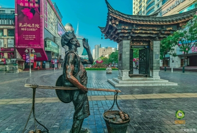 昆明，用一座“空城”防控疫情蔓延