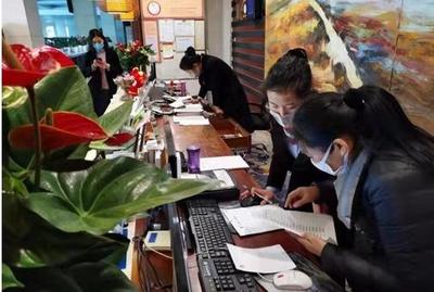 立春后，随着天气转暖的还有滞留保山游客的心情！
