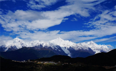 梅里雪山，从神话传说中走出的“日照金山”