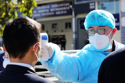 组图：云南铁路强化站车通风消毒 全面落实疫情防控措施