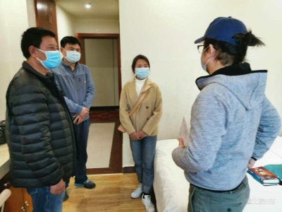 一碗汤圆一份情  怒江州文化和旅游系统干部职工为滞留游客送温情