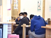 图集 | 昆明恢复堂食 爽爽甩碗早点