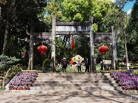 图集 | 昙华寺公园恢复开放 赏花晒太阳