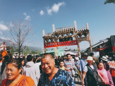 今年大理三月街这样赶！