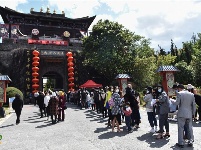 图集 | 天龙八部影视城恢复开放 游客明显增多