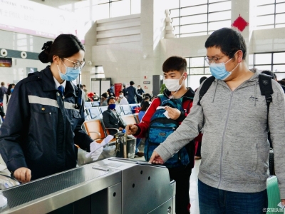 云南铁路“四大”举措 让旅客五一出行更安心