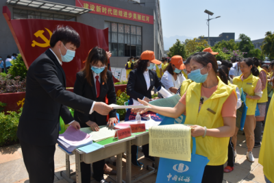 【防控疫情 法治同行】开远市：送法进企业 服务到身边