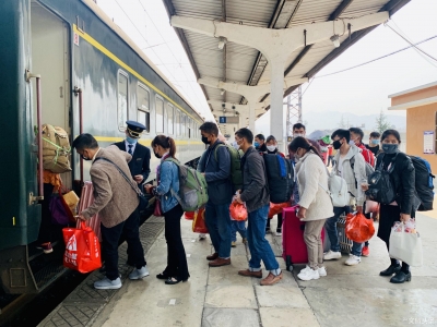 发送旅客84641人 清明假期首日云南铁路客流明显回升