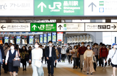 访日本外国游客半年以来首次突破万人