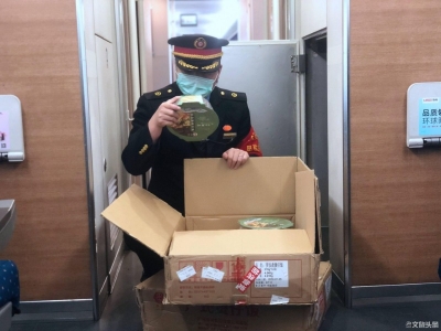 云南铁路部门全力保障汛期旅客出行安全
