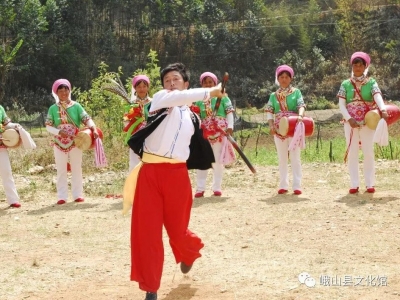 玉溪市级非物质文化遗产——自明朝以来就广泛流传的峨山县“彝族武艺” 