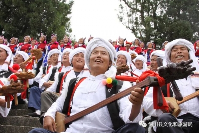 依文你好！剑川木雕来了~