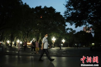 上海312座公园延长开放时间 露天电影进公园活动暂停