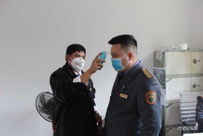 他被同事称作“事真多” 也是山腰国境站的主心骨