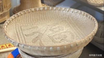 斗笠 提兜 簸箕…在丽江华坪，你能想到的都能编！