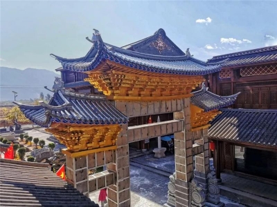 鹤庆新华银匠村，匠心打造中国第一银牌坊