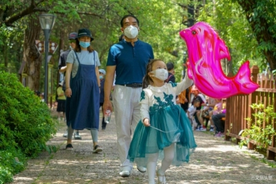 “疫”样六一 “童”样精彩 丽江黑龙潭公园成亲子游好去处