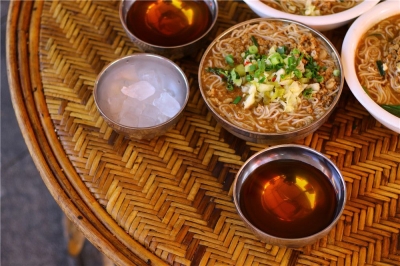 【普洱美食】普洱的早安从一碗酸醋米线开始！