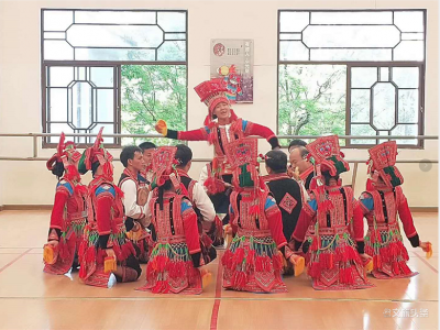 云南唯一，红河州县文化馆协力打造， 《猴子掰包谷》入围中国曲艺牡丹奖